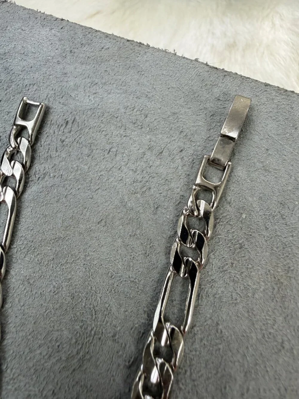 Vintage Silver Tone Figaro Chain Bracelet 6.75